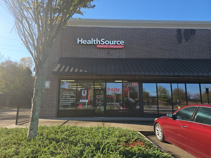 Exterior entrance at HealthSource of Holly Springs.